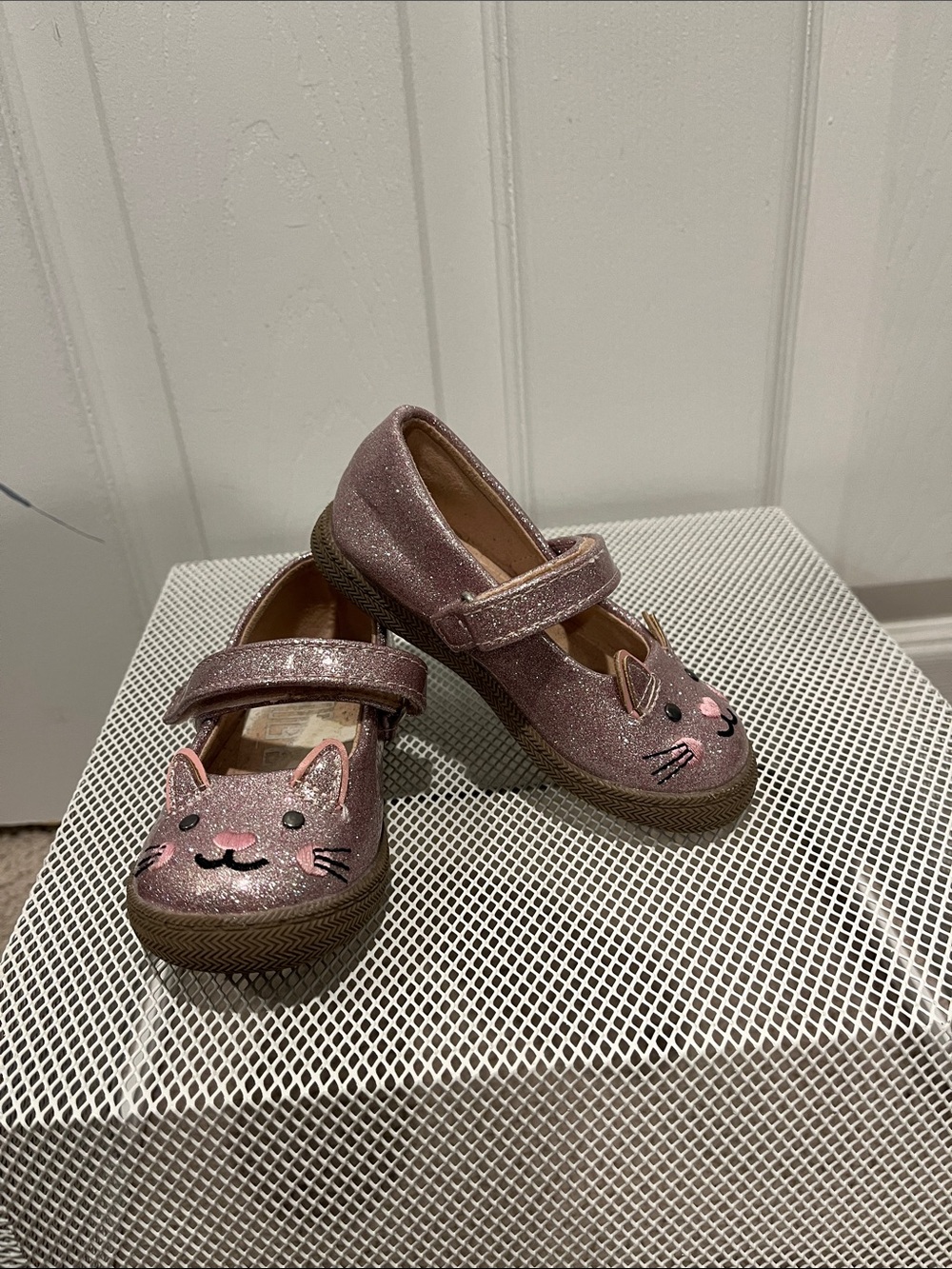 Harper Canyon Glitter Cat Mary Janes - Rose Pink